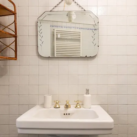Spacious And Bright Three-room Just Few Steps From The Duomo דירה מילאנו
