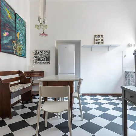 דירה Spacious And Bright Three-room Just Few Steps From The Duomo