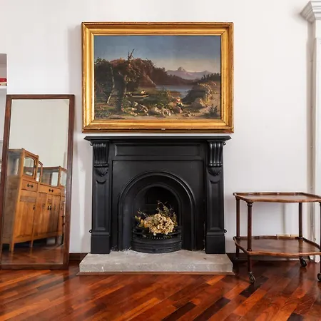 Spacious And Bright Three-room Just Few Steps From The Duomo * Milão